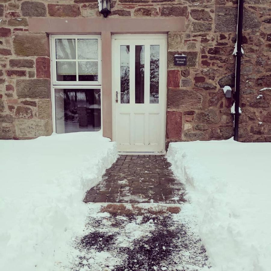 Old Farm Holiday Cottages - Scottish Borders Chirnside Exterior photo